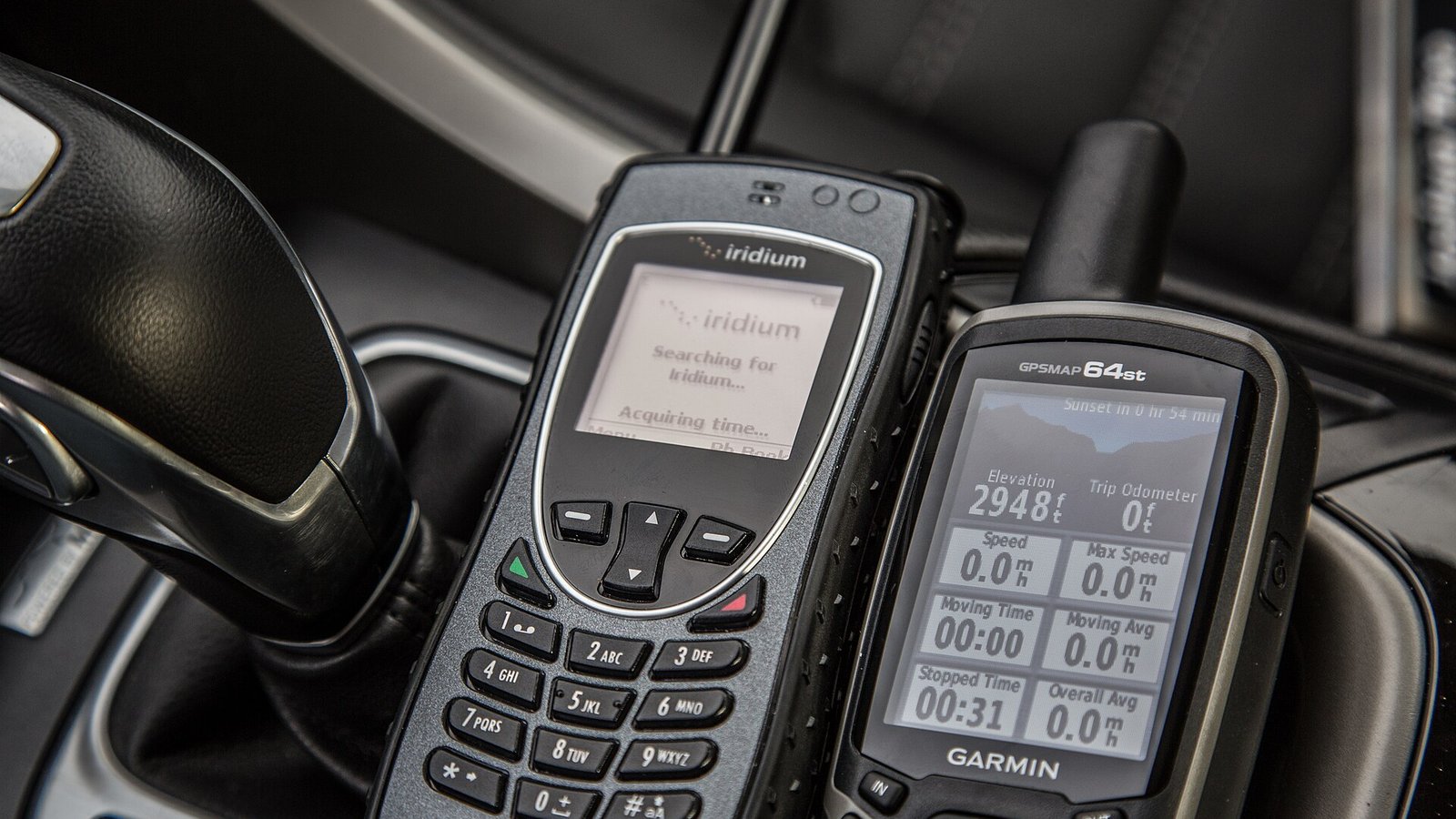 Iridium 9575 Extreme satellite phone with a GPS unit